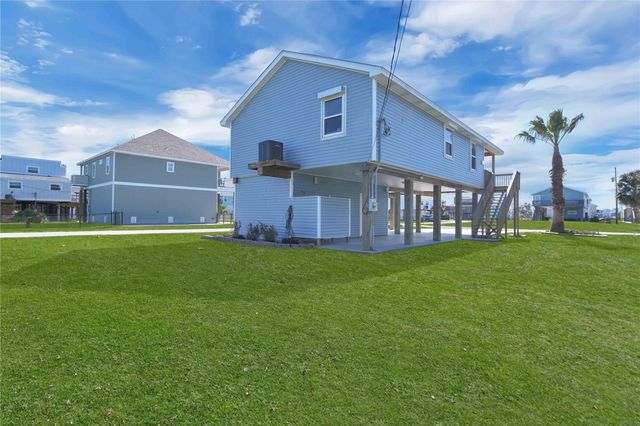 4023 Grayson Dr, Galveston, TX 77554