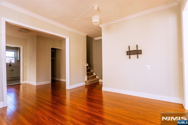 475 Nelson Avenue, Cliffside Park, NJ 07010