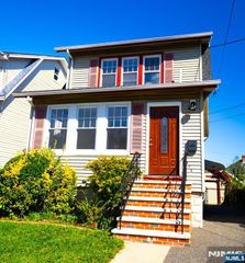 475 Nelson Avenue, Cliffside Park, NJ 07010