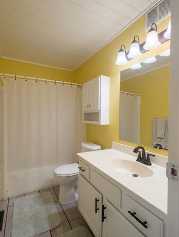 3701 29th Avenue S, Moorhead, MN 56560