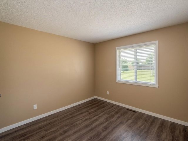 3701 29th Avenue S, Moorhead, MN 56560