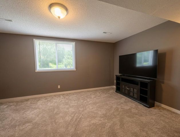 3701 29th Avenue S, Moorhead, MN 56560