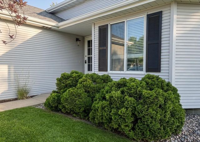 3701 29th Avenue S, Moorhead, MN 56560