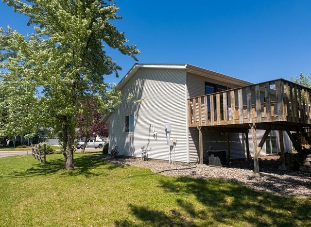 3701 29th Avenue S, Moorhead, MN 56560