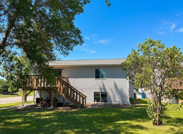 3701 29th Avenue S, Moorhead, MN 56560