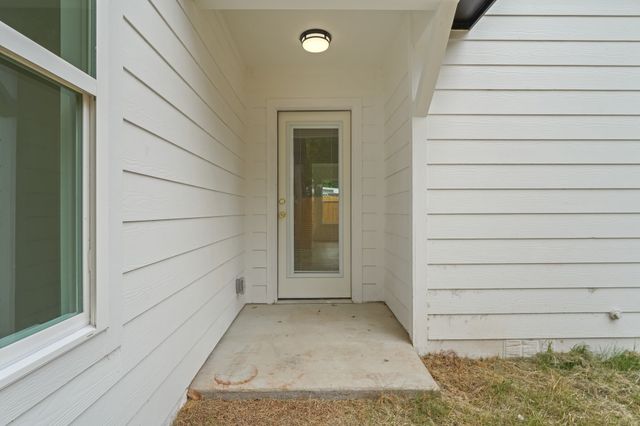 818 Chickasaw Trace, Grand Prairie, TX 75051