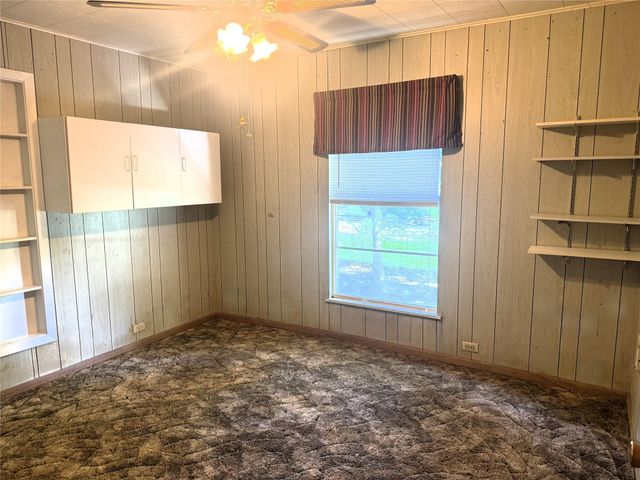 7915 Spivey Road, Highlands, TX 77562