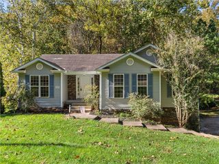 113 Joseph CX, Eleanor, WV 25070