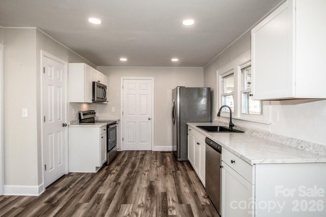 107 Rose Street, Mount Holly, NC 28120