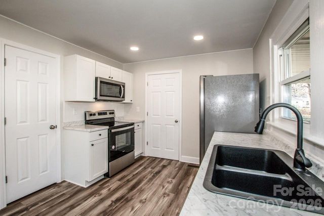 107 Rose Street, Mount Holly, NC 28120