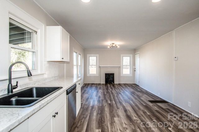 107 Rose Street, Mount Holly, NC 28120