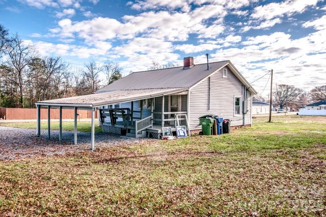 107 Rose Street, Mount Holly, NC 28120