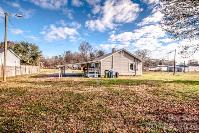 107 Rose Street, Mount Holly, NC 28120