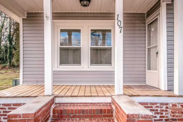 107 Rose Street, Mount Holly, NC 28120