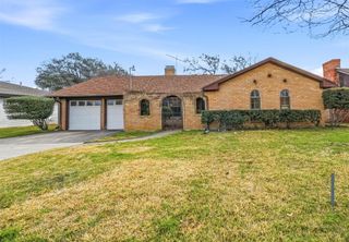 2903 Ashbury Drive, Arlington, TX 76015