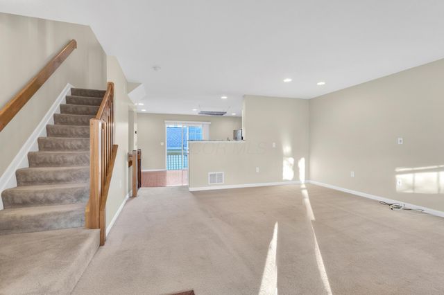 7156 W West Campus Road, 28 28, New Albany, OH 43054