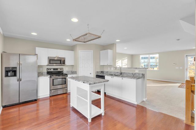 7156 W West Campus Road, 28 28, New Albany, OH 43054