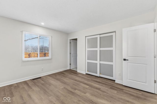 5326 Shelbyville Road, Indianapolis, IN 46237