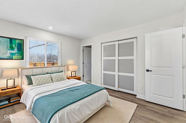 5326 Shelbyville Road, Indianapolis, IN 46237