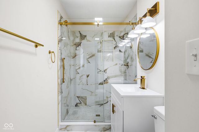 5326 Shelbyville Road, Indianapolis, IN 46237