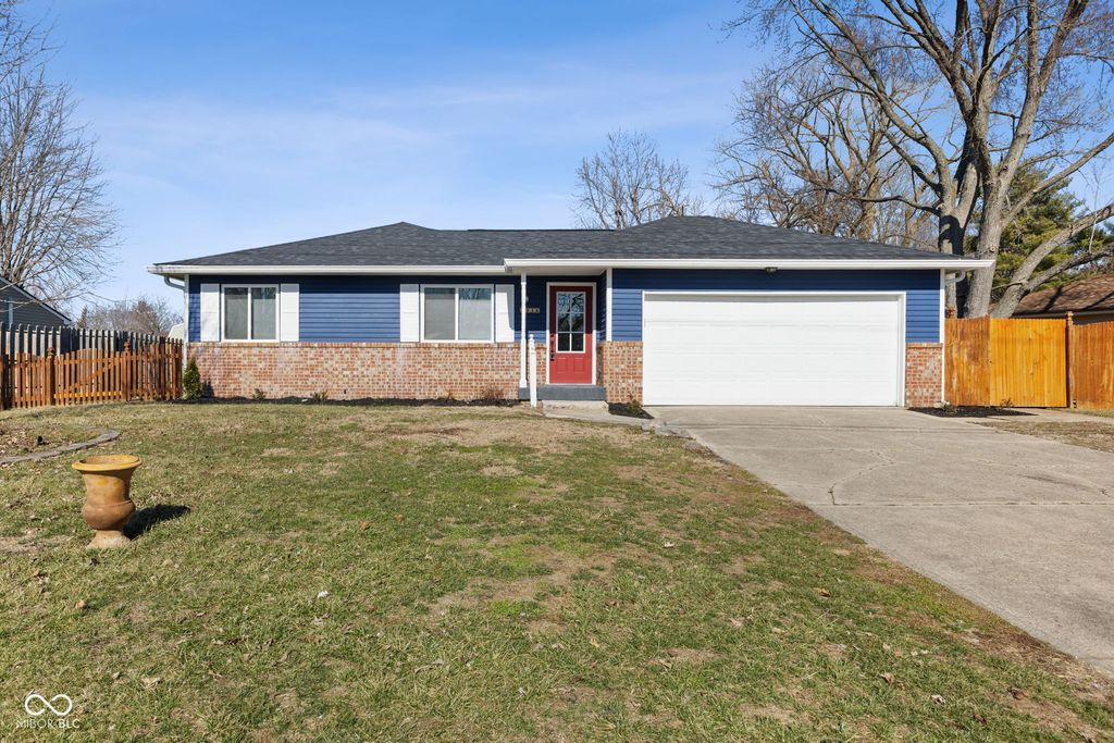 5326 Shelbyville Road, Indianapolis, IN 46237