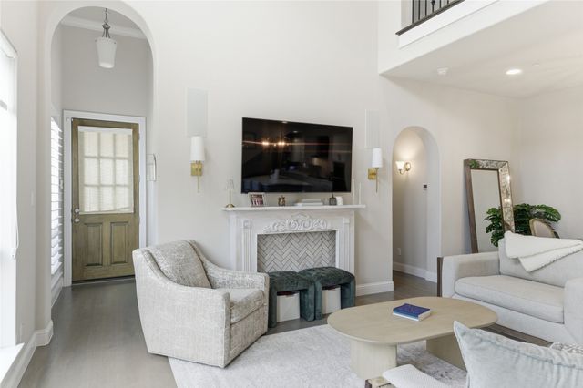 4816 Isleworth Drive, Irving, TX 75038