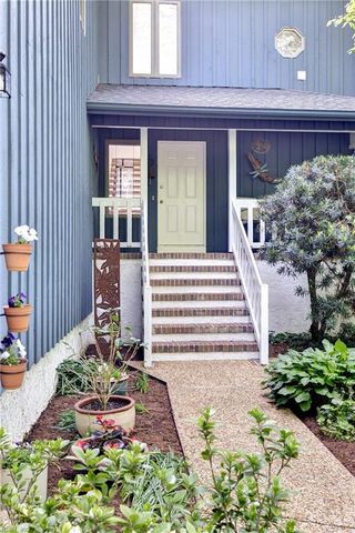 13 Fox Gate WAY, Hampton, VA 23664
