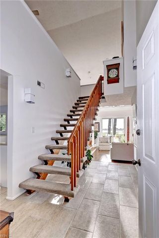 13 Fox Gate WAY, Hampton, VA 23664