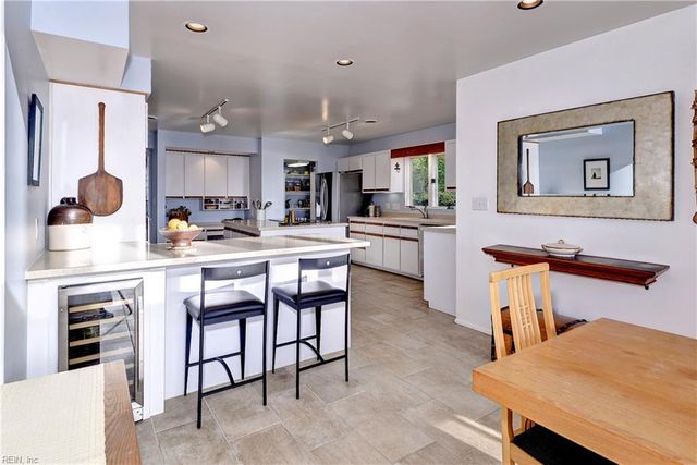 13 Fox Gate WAY, Hampton, VA 23664