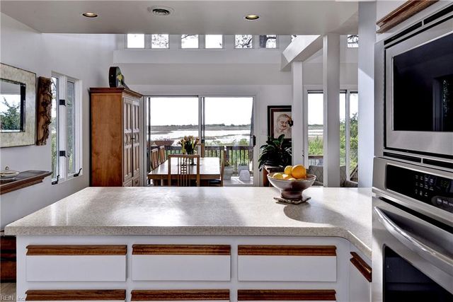 13 Fox Gate WAY, Hampton, VA 23664