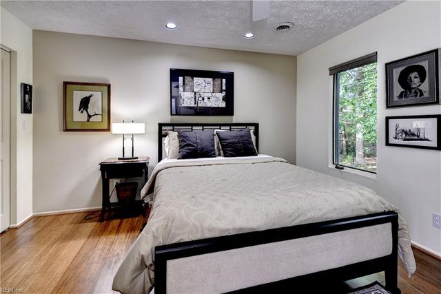 13 Fox Gate WAY, Hampton, VA 23664