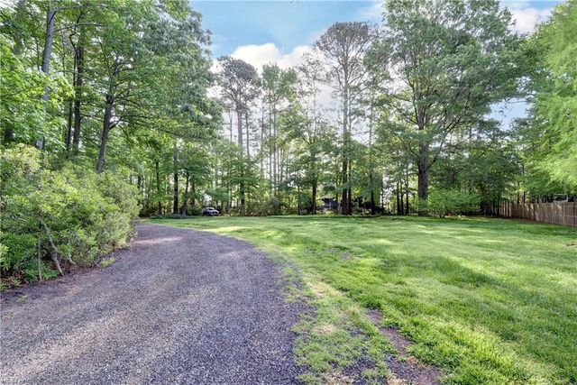 13 Fox Gate WAY, Hampton, VA 23664