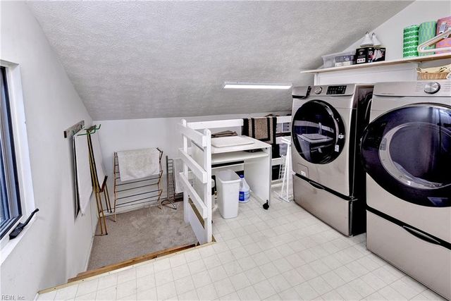 13 Fox Gate WAY, Hampton, VA 23664