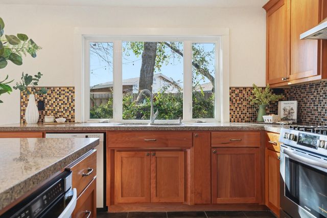 3530 Cheri Ct, Rocklin, CA 95677