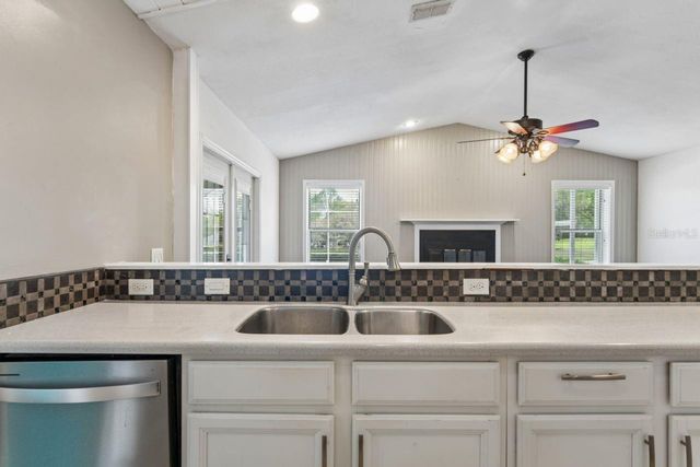 375 E LIBERTY STREET, Hernando, FL 34442