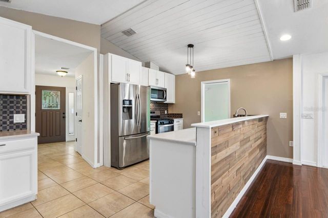 375 E LIBERTY STREET, Hernando, FL 34442