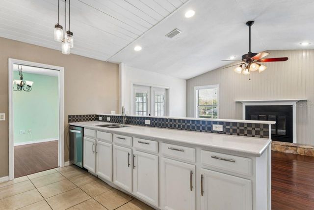 375 E LIBERTY STREET, Hernando, FL 34442