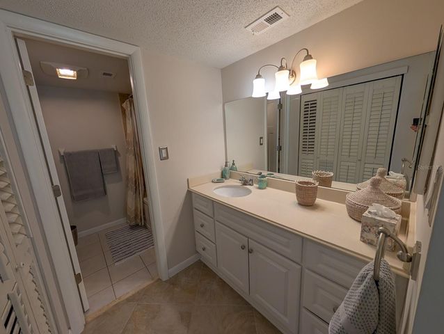 4660 OCEAN BOULEVARD C1, Sarasota, FL 34242