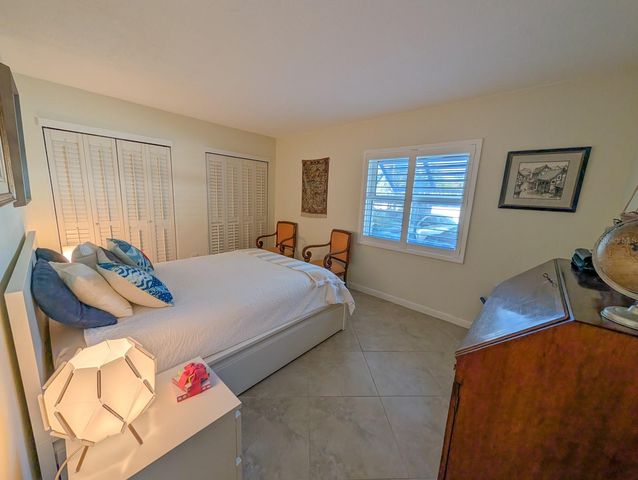 4660 OCEAN BOULEVARD C1, Sarasota, FL 34242