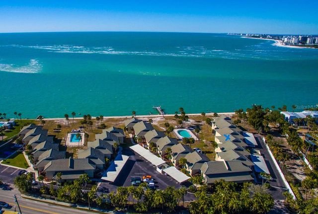 4660 OCEAN BOULEVARD C1, Sarasota, FL 34242