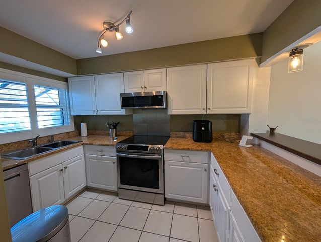 4660 OCEAN BOULEVARD C1, Sarasota, FL 34242