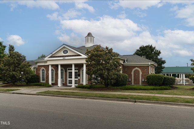 116 Hamilton Hedge Place, Cary, NC 27519