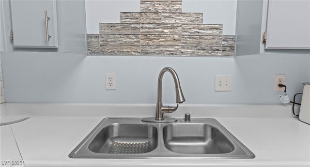 1936 King Hill Street, Las Vegas, NV 89106