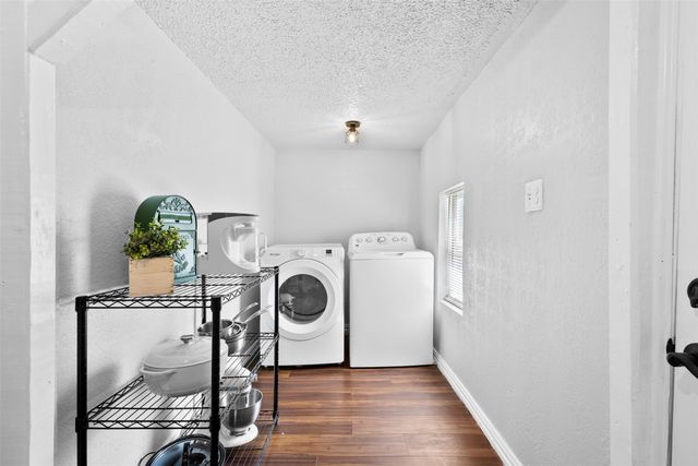 408 E Baylor Street, Weatherford, TX 76086