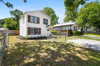 408 E Baylor Street, Weatherford, TX 76086