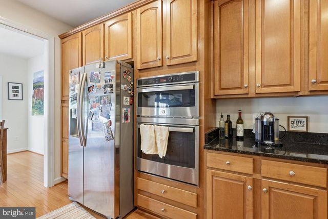 13601 LAVENDER MIST LN, Centreville, VA 20120