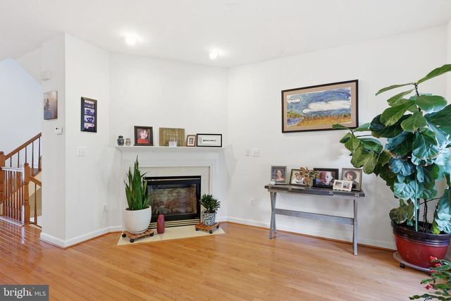 13601 LAVENDER MIST LN, Centreville, VA 20120