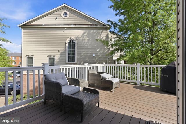 13601 LAVENDER MIST LN, Centreville, VA 20120