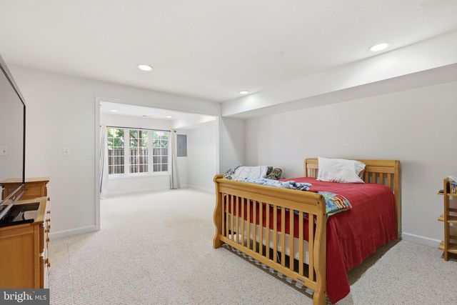 13601 LAVENDER MIST LN, Centreville, VA 20120