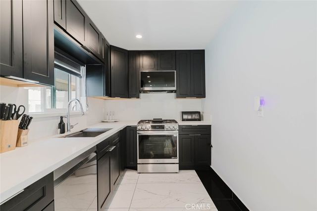 4405 Ventura Canyon Avenue, Sherman Oaks, CA 91423
